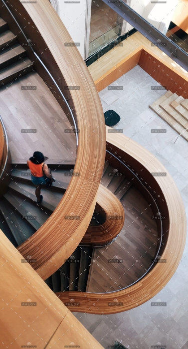 demo-attachment-9-stephen-di-donato-119071-unsplash-min